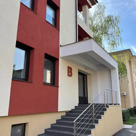 Karpatia Apartman 3 Apartment Tiszaujvaros Exterior photo